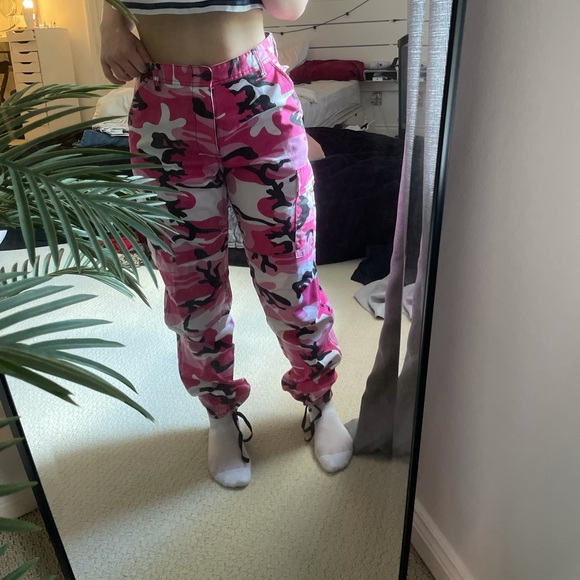Zumiez Camo Pants - Pink - Picture 3 of 5